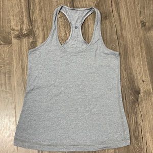 Lululemon tank top